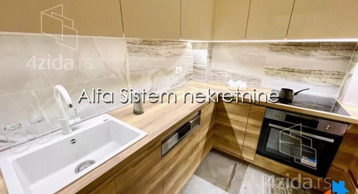 Petosoban stan | 4zida