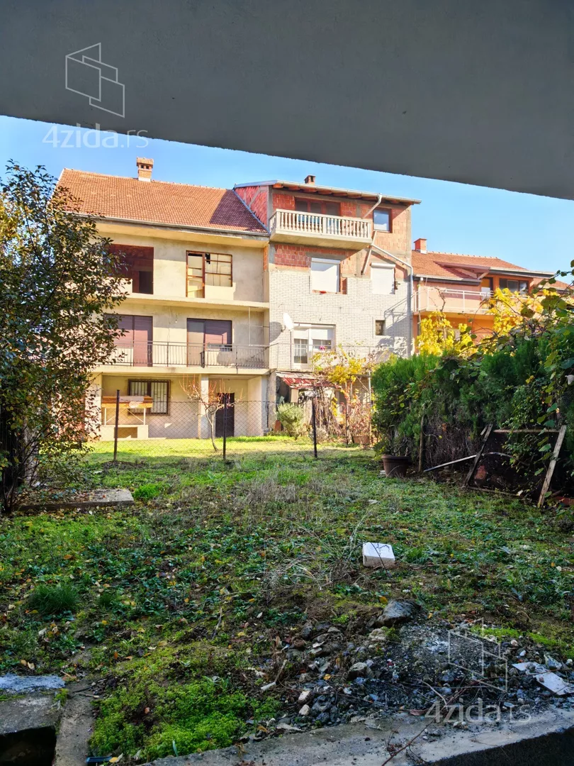 3-etažna kuća | 4zida