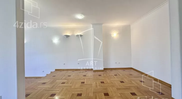 4-etažna kuća | 4zida