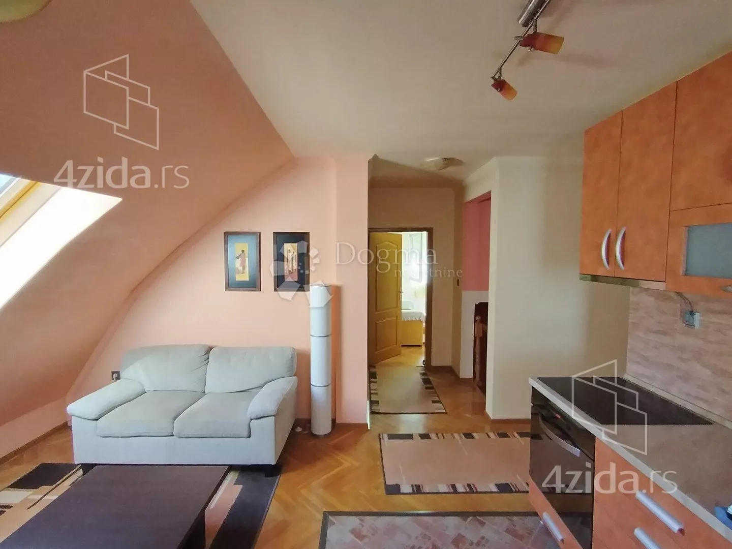 Petosoban stan | 4zida