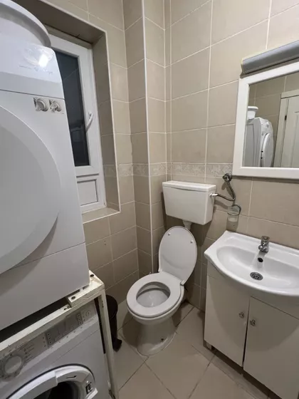 Železnička 38 | 4zida.rs