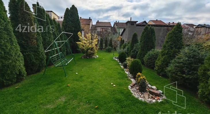 3-etažna kuća | 4zida