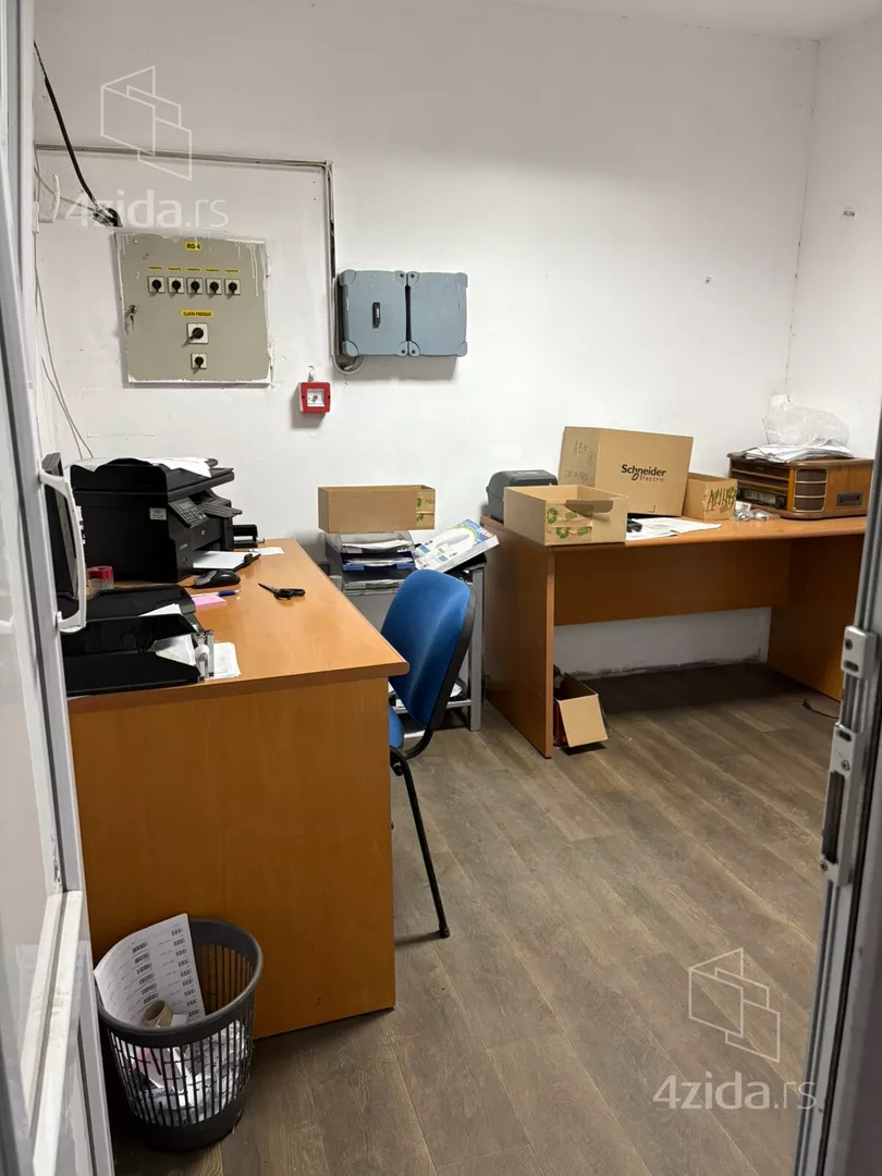 Poslovni prostor | 4zida