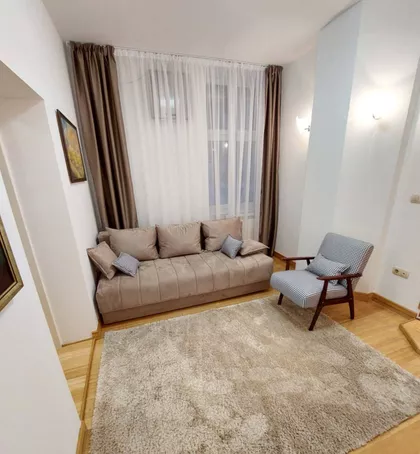 Vukov Spomenik | 4zida.rs
