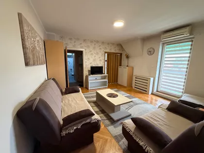 Devet Jugovića | 4zida.rs