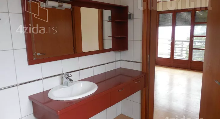 4-etažna kuća | 4zida