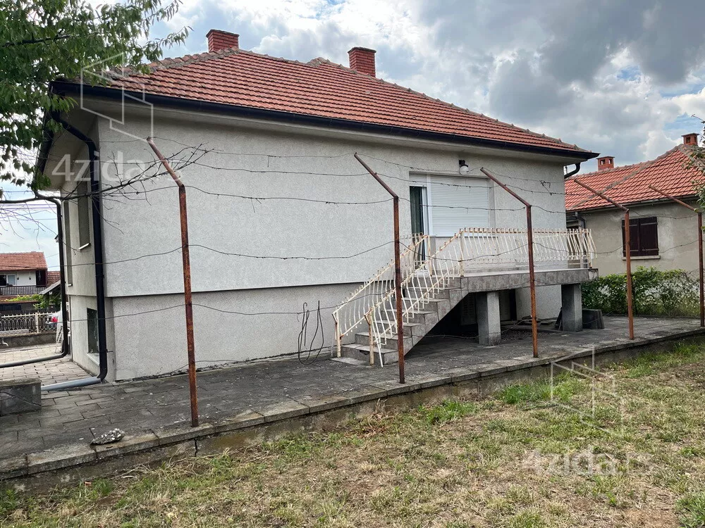 Kuća | 4zida
