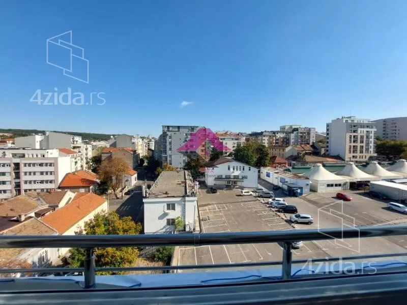 Četvoroiposoban stan | 4zida