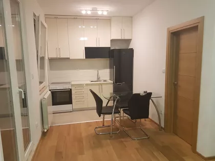 Krfska | 4zida.rs