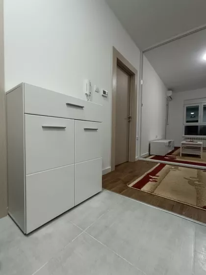 1. Maj | 4zida.rs