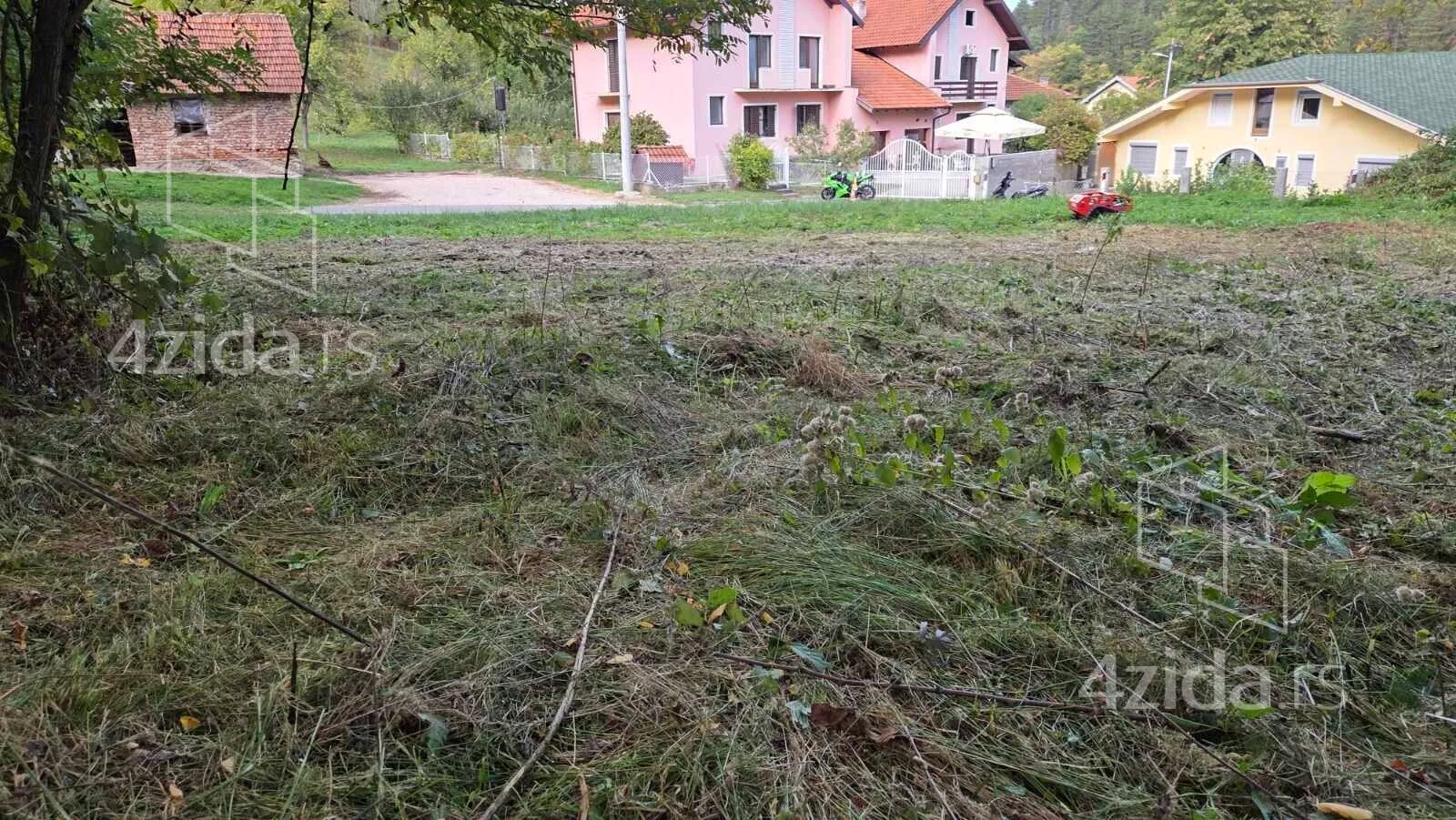 Građevinsko zemljište | 4zida