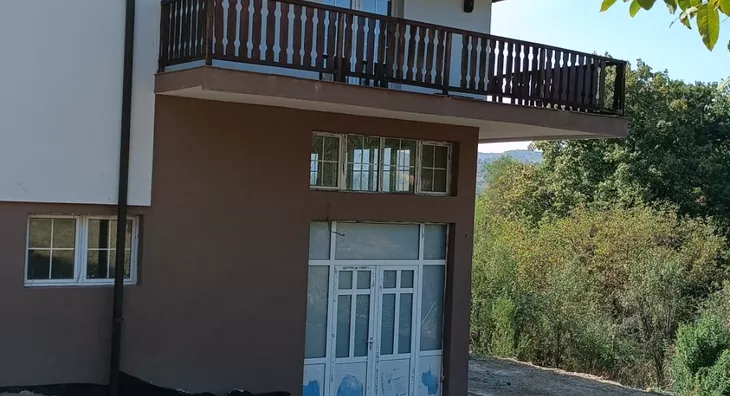 4-etažna kuća | 4zida