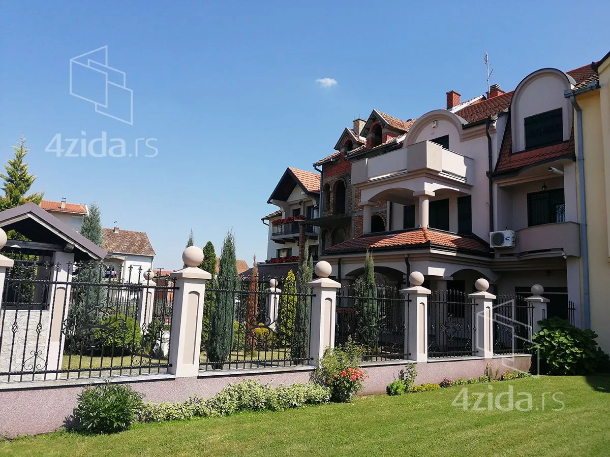 3-etažna kuća | 4zida