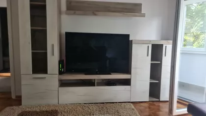 Kolonija | 4zida.rs