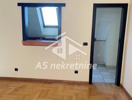 Šestosoban stan | 4zida