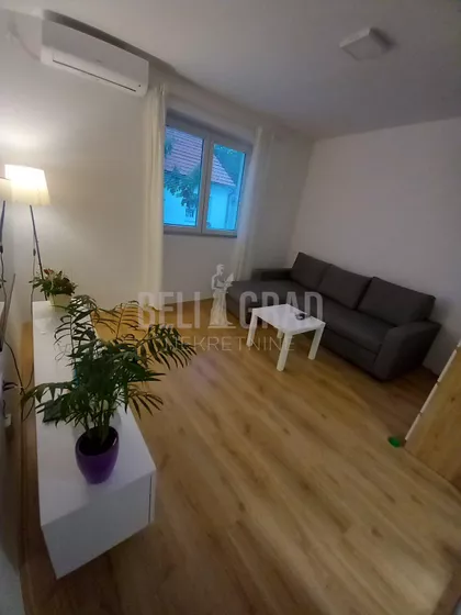 Vase Stajića | 4zida.rs