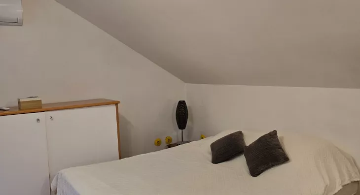 Šestosoban stan | 4zida