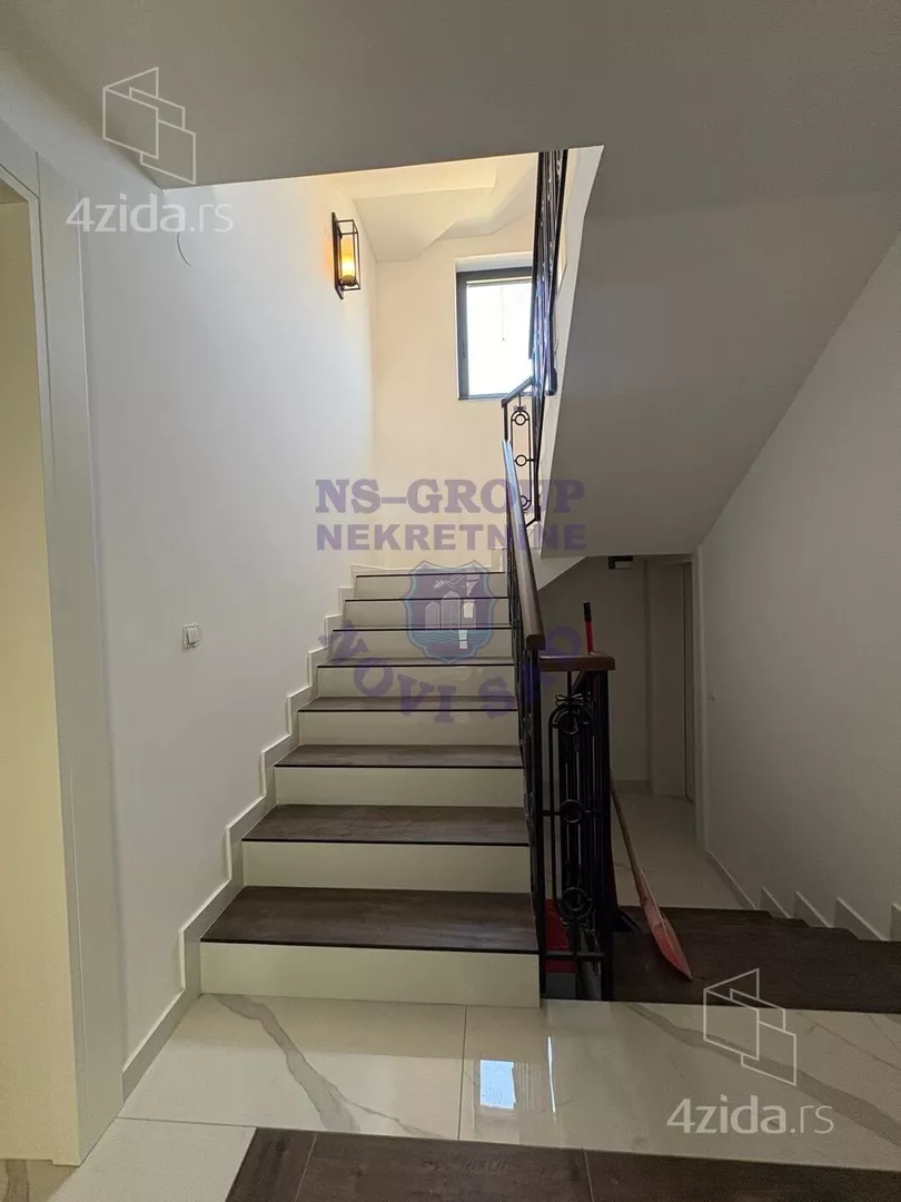 3-etažna kuća | 4zida