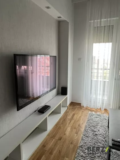 Bulevar Oslobođenja | 4zida.rs