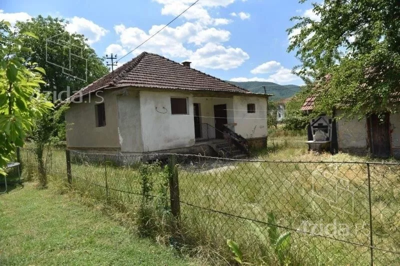 Plac | 4zida