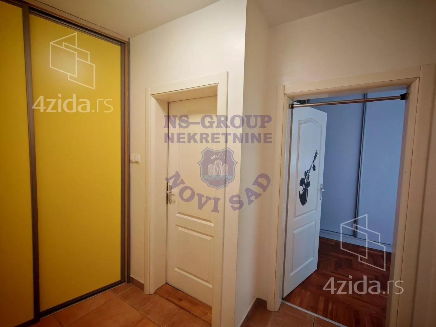 Petosoban stan | 4zida