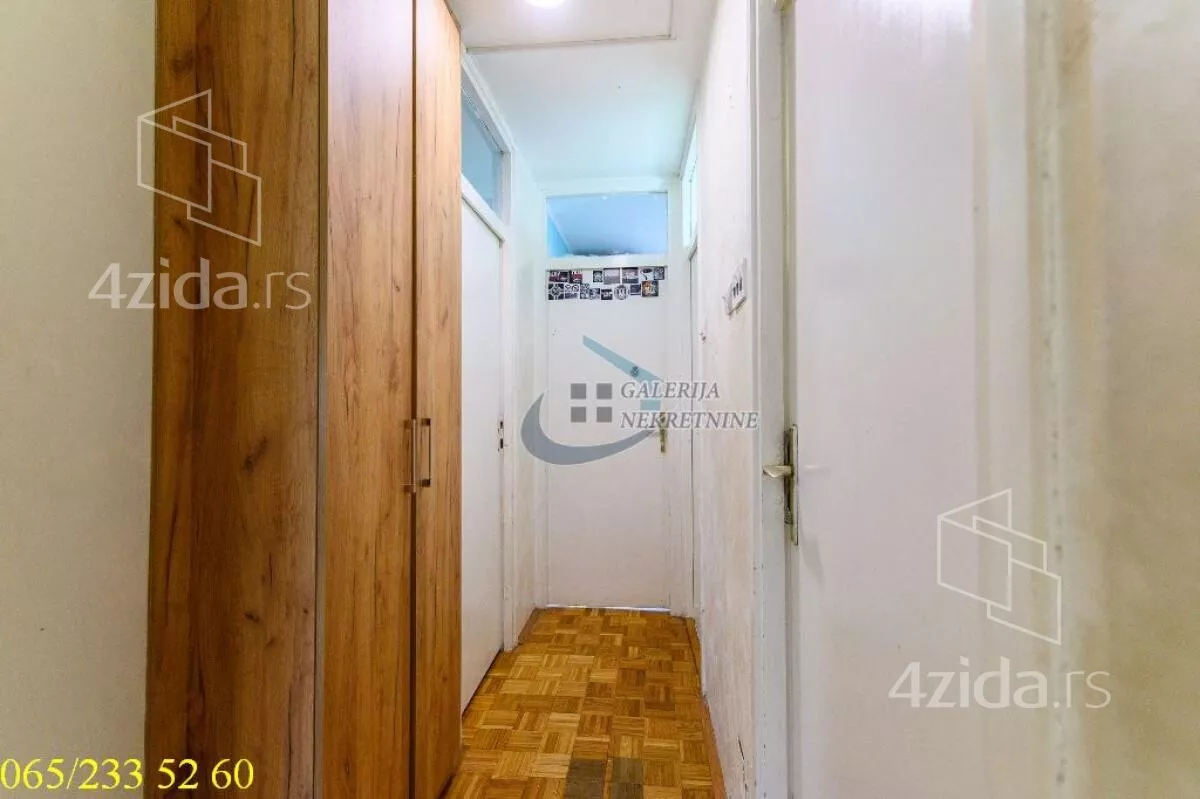 Troiposoban stan | 4zida