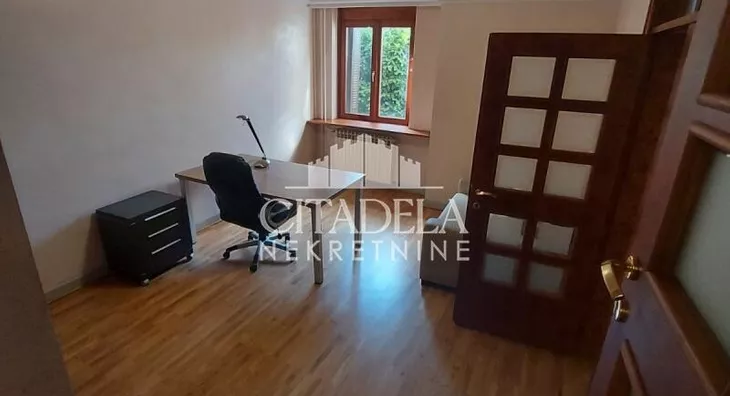 4-etažna kuća | 4zida