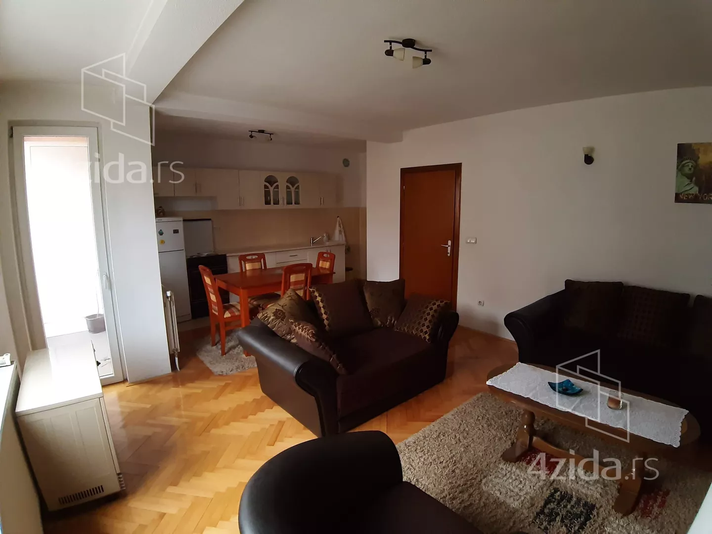 Jednoiposoban stan | 4zida