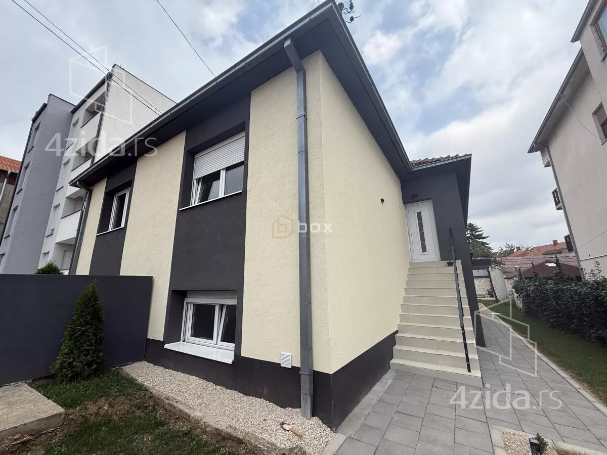 Kuća | 4zida