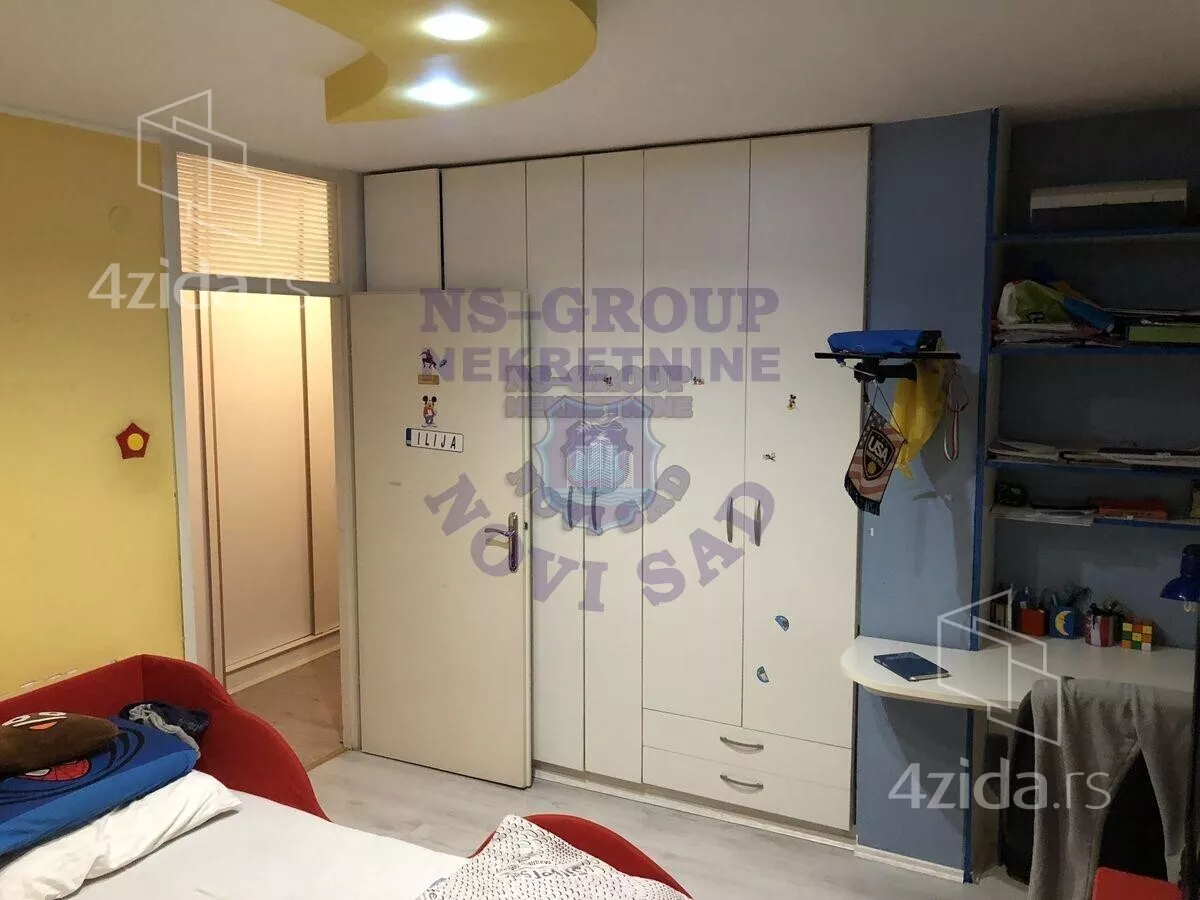 Troiposoban stan | 4zida