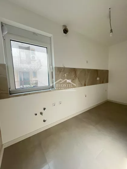 Izletnička | 4zida.rs
