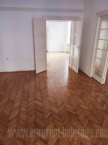 KNEZ MIHAILOVA | 4zida.rs