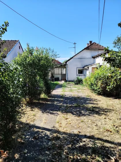 Razvodnička ulica | 4zida.rs
