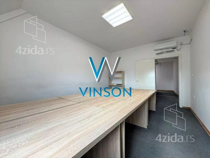 Četvoroiposoban stan | 4zida