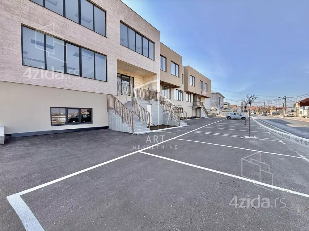 Poslovni prostor | 4zida