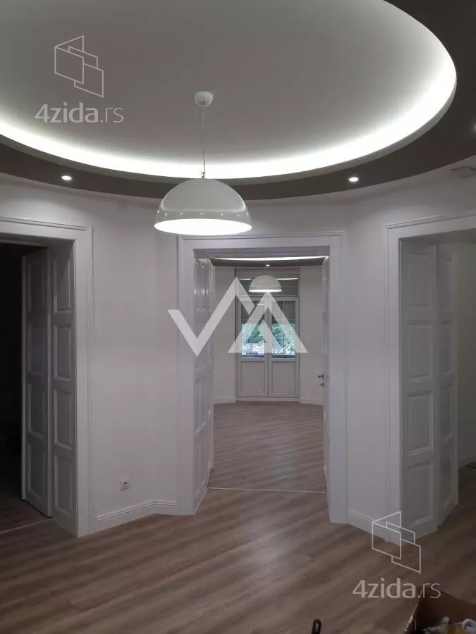 Šestosoban stan | 4zida