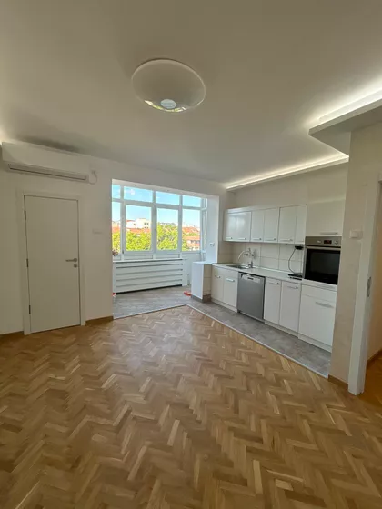 Omladinska 32G | 4zida.rs