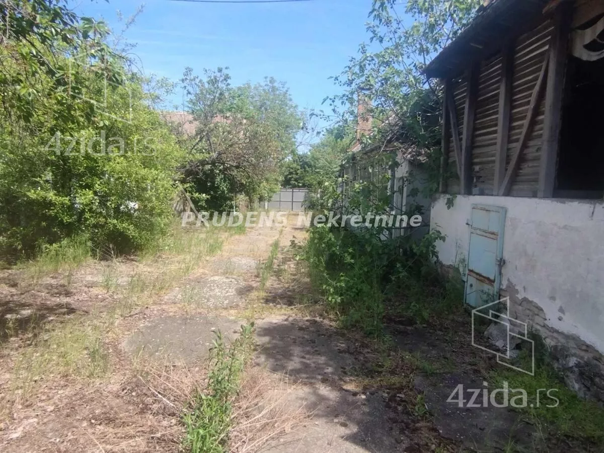 Plac | 4zida