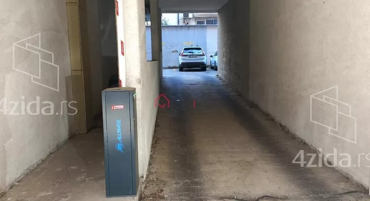 Ugostiteljski objekat | 4zida