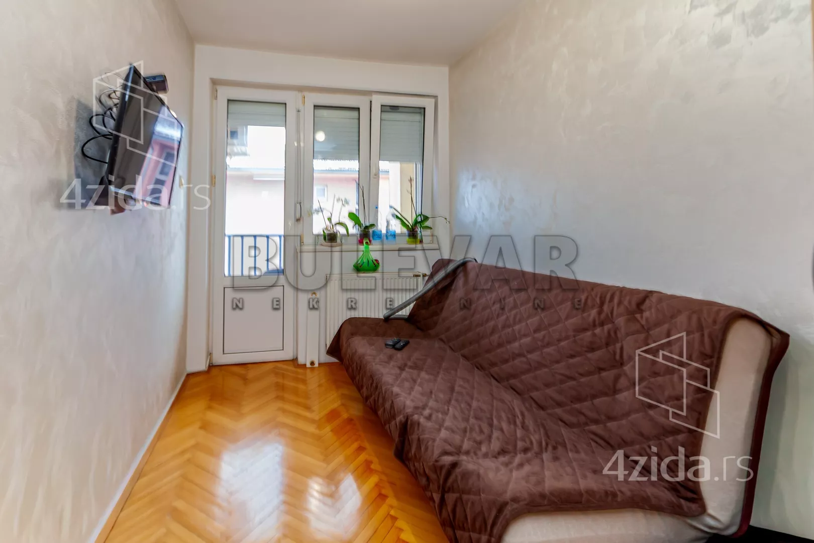 Dvoiposoban stan | 4zida