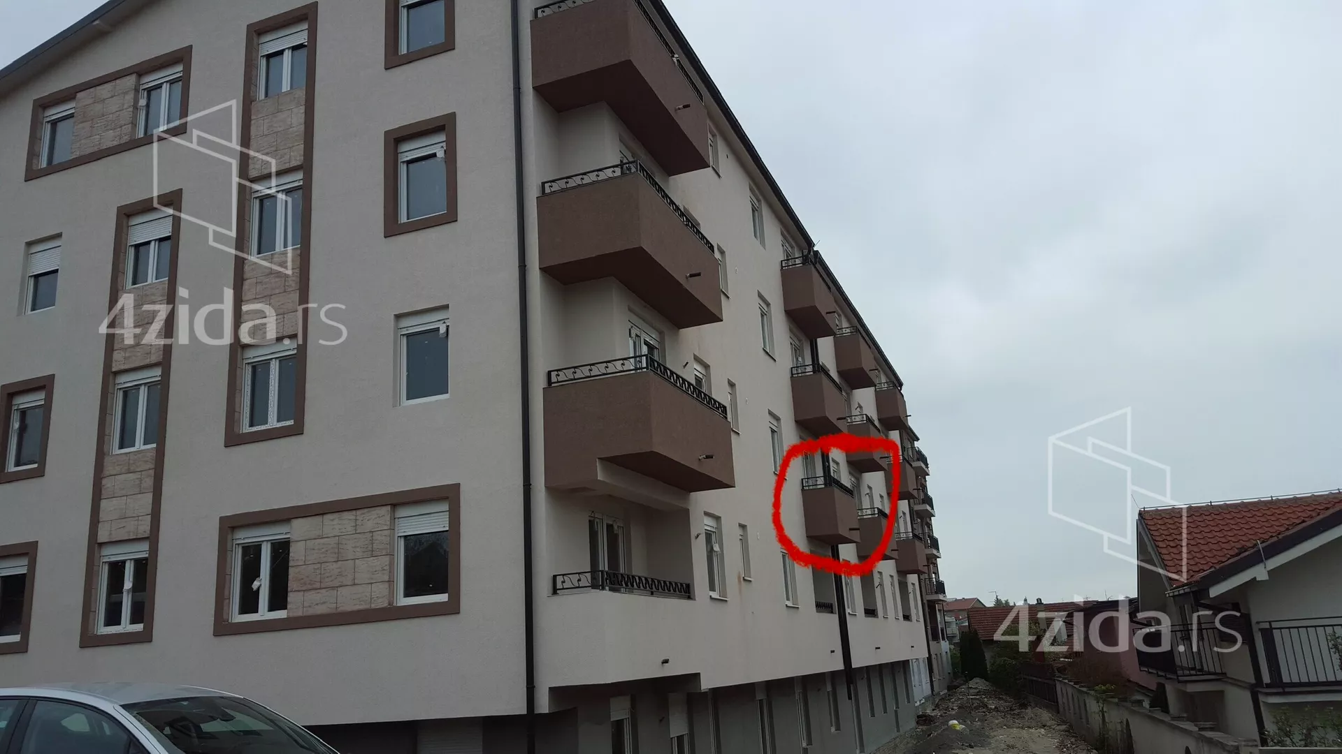 Jednoiposoban stan | 4zida