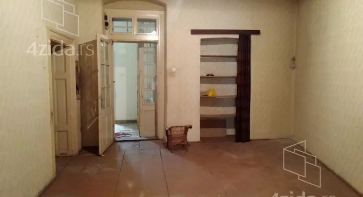 Četvoroiposoban stan | 4zida