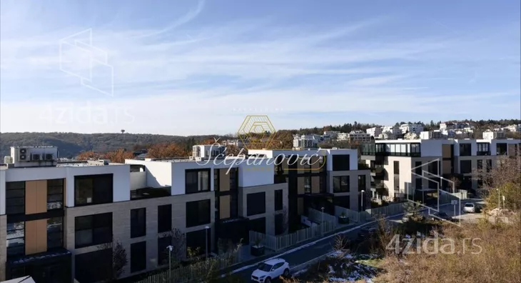 Petosoban stan | 4zida