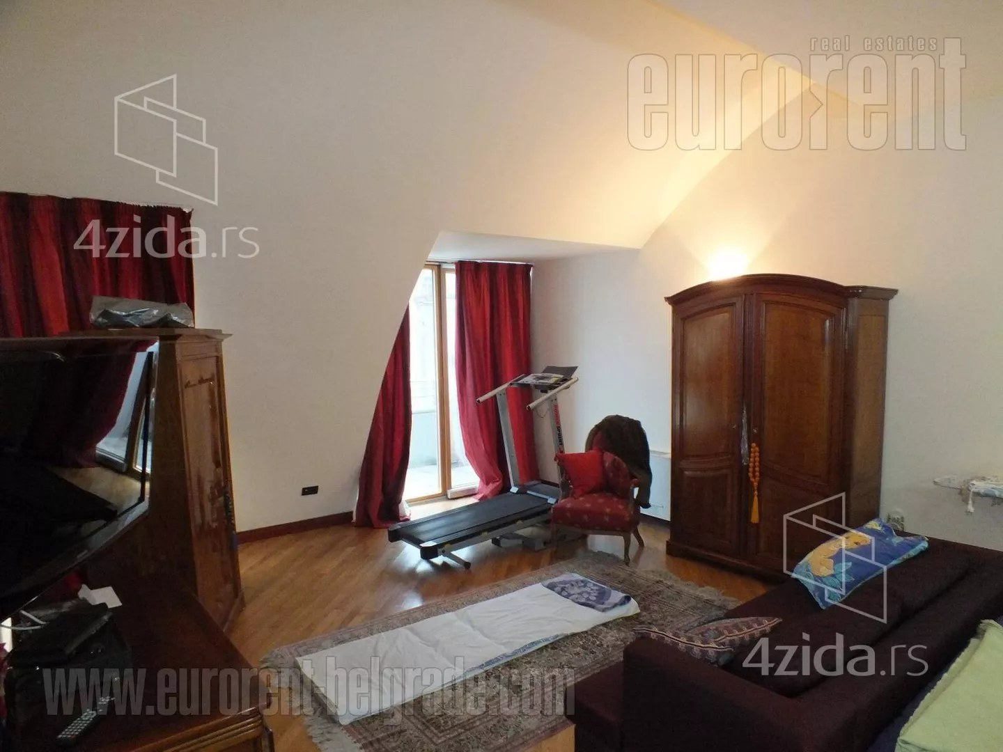 Petosoban stan | 4zida