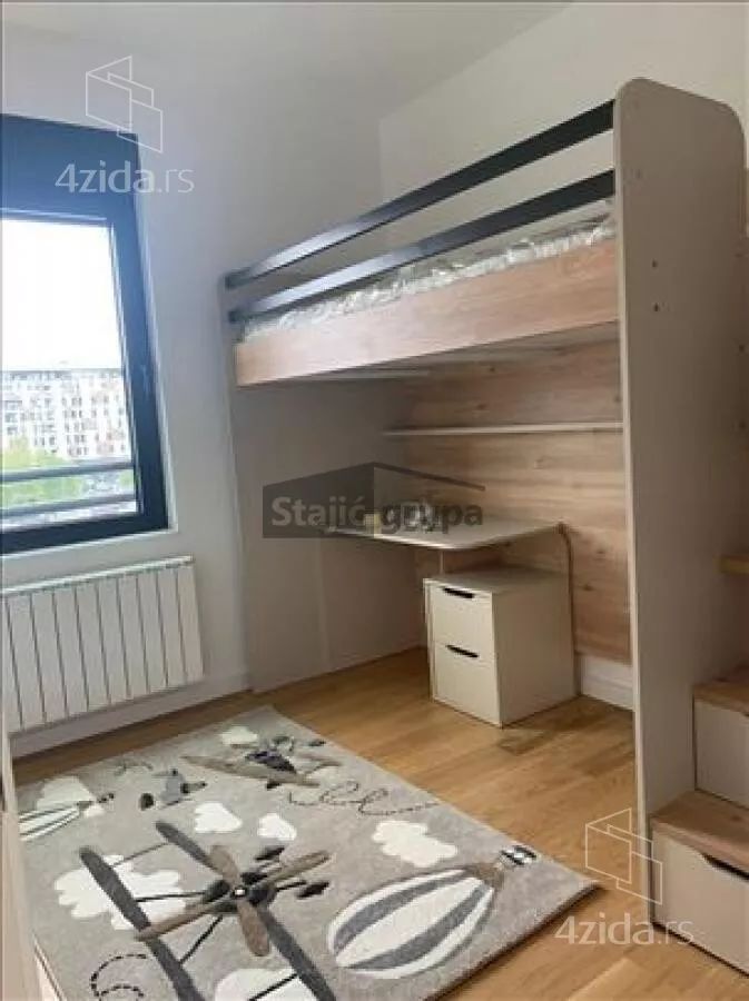 Troiposoban stan | 4zida