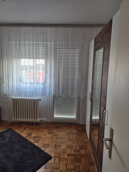 Prvomajska | 4zida.rs