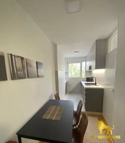 BALZAKOVA | 4zida.rs