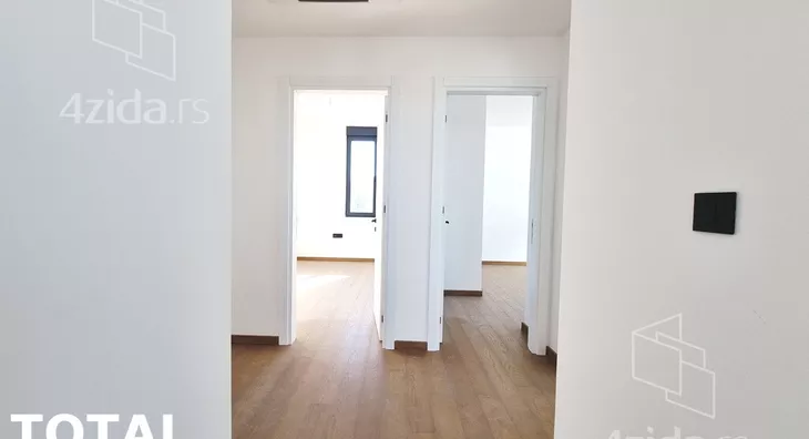 Četvoroiposoban stan | 4zida