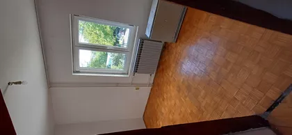 Laze Telečkog 25A | 4zida.rs