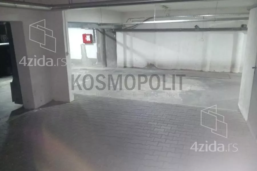Garaža | 4zida